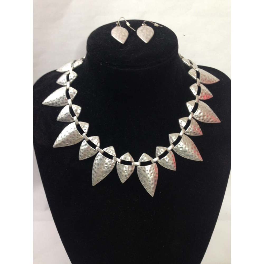 Silver plated hammered tribal choker necklace set.